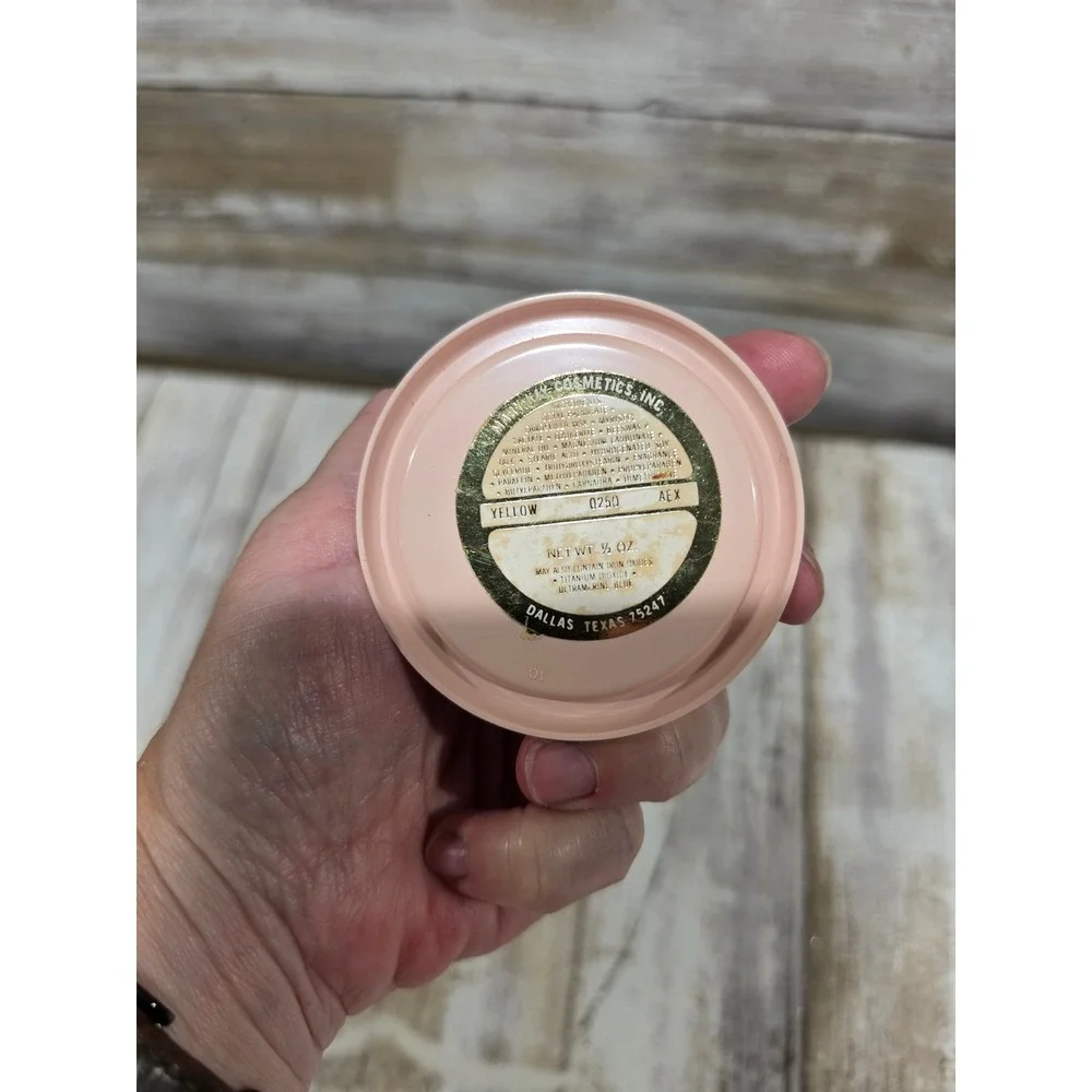 Mary Kay Day Radiance Formula 1 Cream Foundation Yellow 0.5 oz Pink Compact NOS